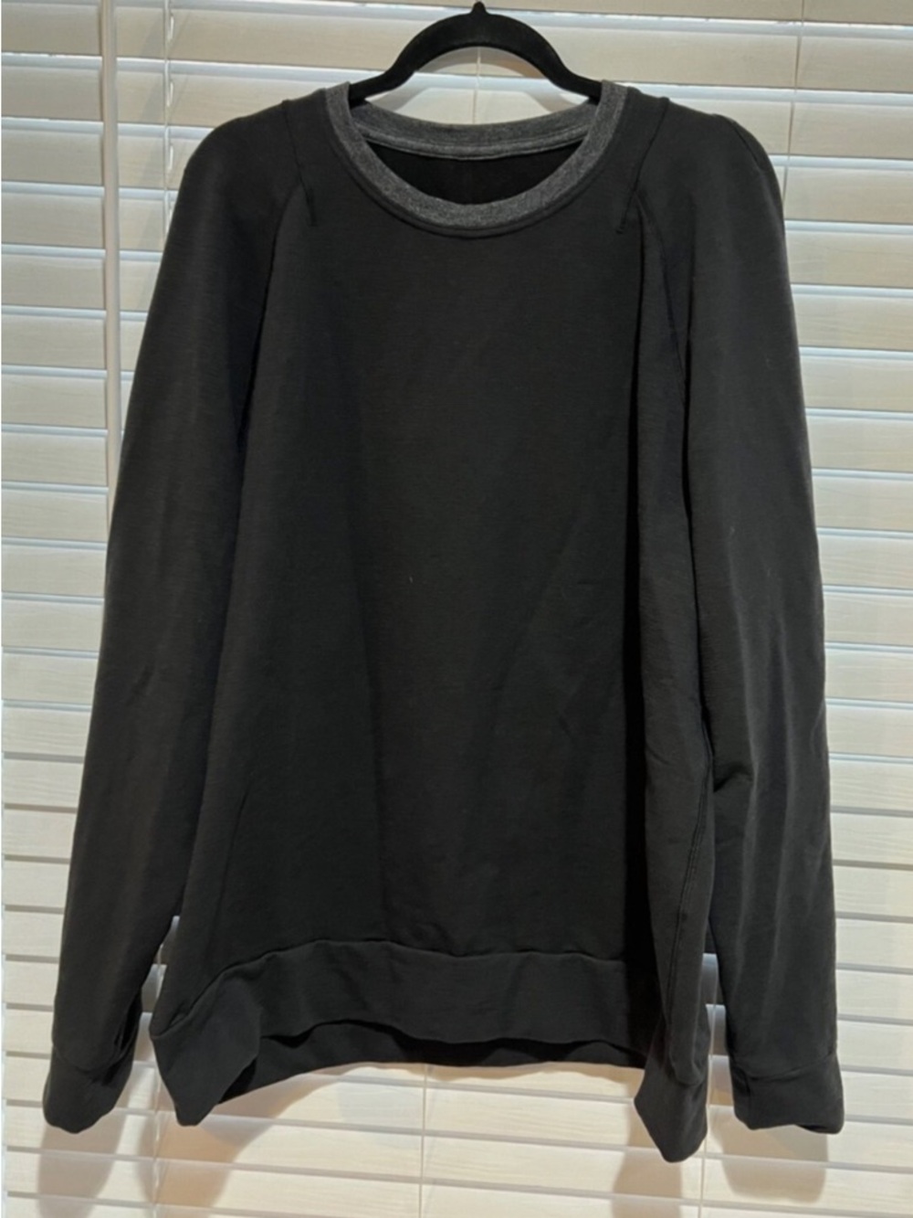 Lululemon Men's Black Thick Crewneck Long-Sleeve Shirt